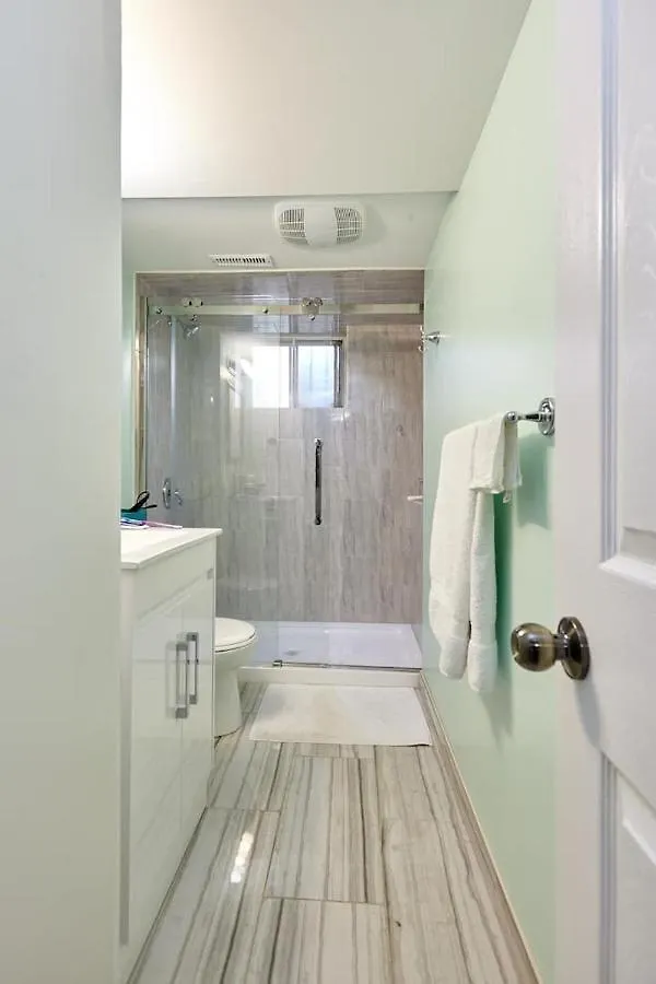 Homestay Private Room Near Airport Mississauga Canada